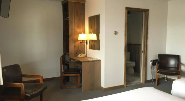 Aqua Aire Inn & Suites, Buchen Sie Hotel Minocqua Wisconsin
