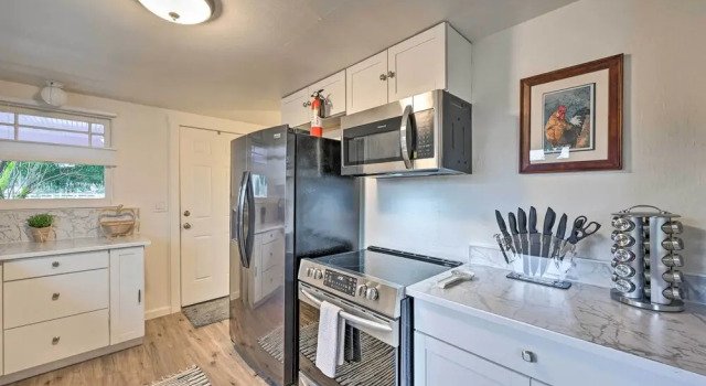 Коттедж Redmond Farmhouse on 2 Acres w/ Deck & Grill!