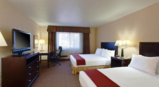 Четырёхместный номер Standard Holiday Inn Express Temecula by IHG