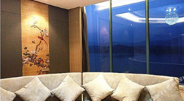 Jingshan Hotel, Book Hotel Hoteller i Jiujiang med parkering, Parkering