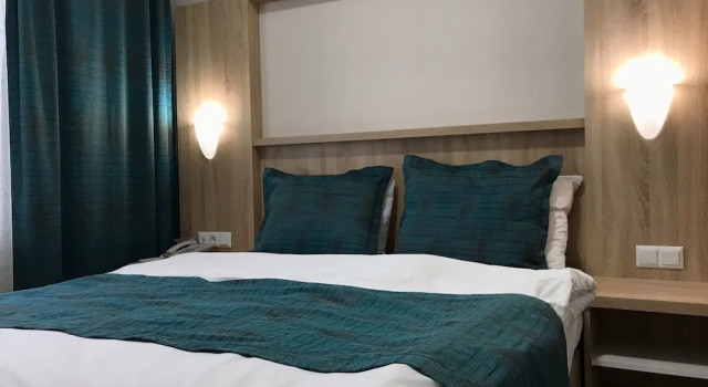 Standardní Dvoulůžkový s manželskou postelí pokoj Tum Hotel