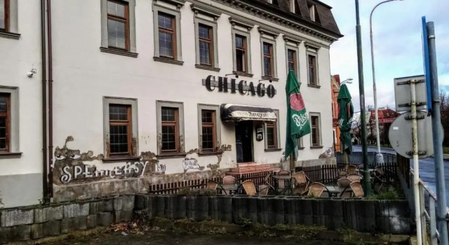 Hotel Chicago, Забронировать Отель Отели Czech central mountains 3 звезды, 3*