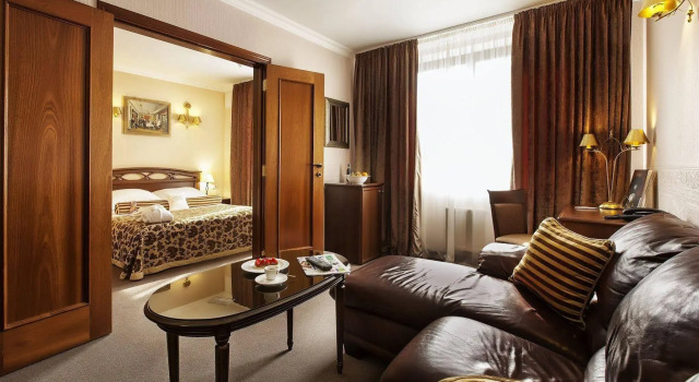 Chichikov Hotel, Prenota Hotel Hotel tutto incluso a Kharkov, All Inclusive