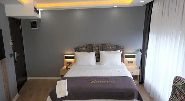 Полулюкс Deluxe Viv City Hotel
