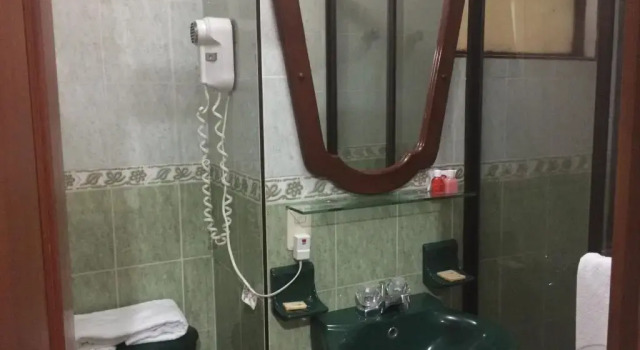 Трёхместный номер Standard Hotel Bolivar Plaza Manizales
