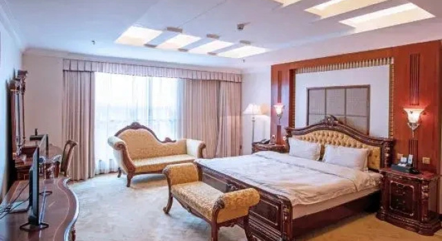Шестиместный люкс Presidential Дуплекс Maoming International Hotel