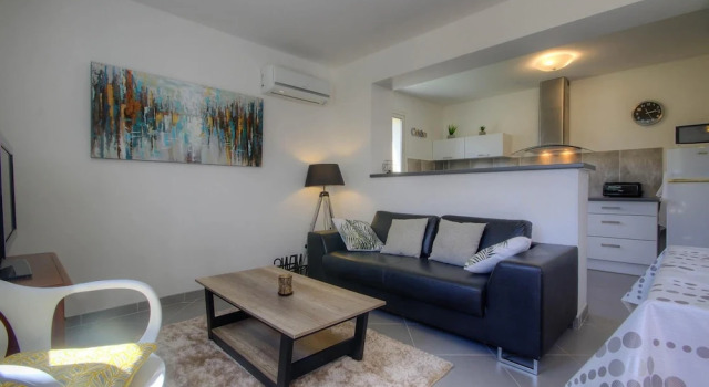Apartment With 2 Bedrooms in Taglio-isolaccio, With Wonderful Mountain View, Enclosed Garden and Wifi - 15 km From the Beach, Varaa Huoneisto  