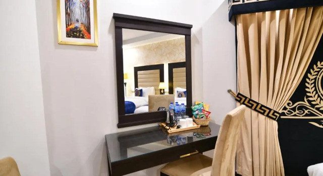 Royal Regency Hotel