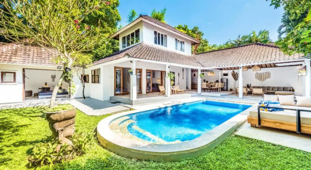 Вилла Villa Barcelona - Private 6 BDR Brand New Villa in Seminyak, Best Location, large Pool & Garden