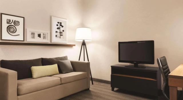 Люкс Country Inn & Suites by Radisson, Madison Southwest, WI