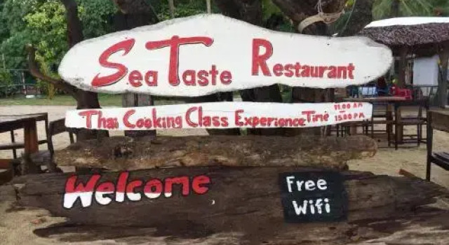Sea Camp Hostel