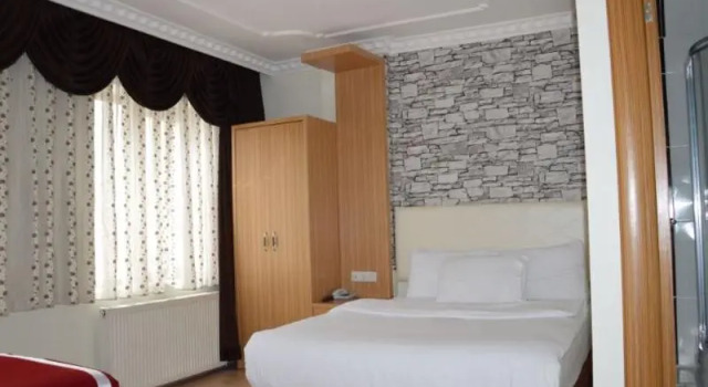 Dinc Hotel, Rezerwuj Hotel Hotele w East Anatolia Region z parkingiem, Parking