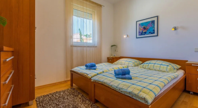 Apartments Pekera, Забронировать Апартаменты/квартира Отели Приморско-Горанской жупания с парковкой, Парковка