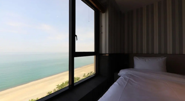 Номер Standard Brown Dot Hotel Jungja Beach