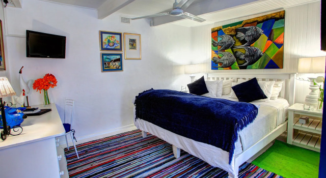 Moontide Guest Lodge