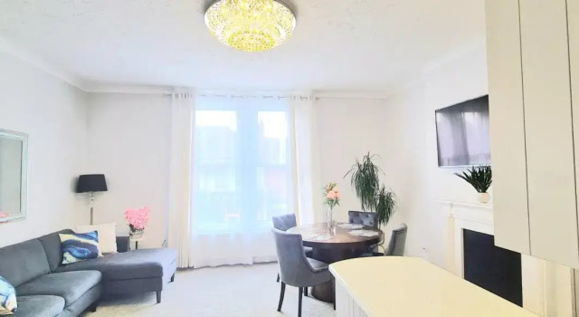 Spacious 3 bedroom flat near the sea, Забронировать Отель Борнмут Дорсет, рядом с Концертная площадка O2 Academy Bournemouth