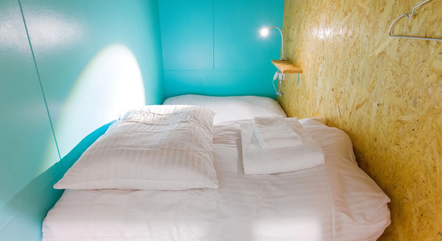 Кровать в общем номере Seawall Hostel