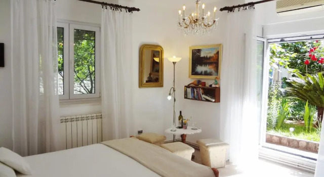 Apartment Pinebreeze - Prčanj - Kotor, Book Lejlighed Hoteller i Kotor Riviera med parkering, Parkering