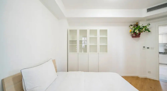 Tyms Spacious 4BR 2BA Apt Xujiahui, Varaa Bed and Breakfast Xuhui 