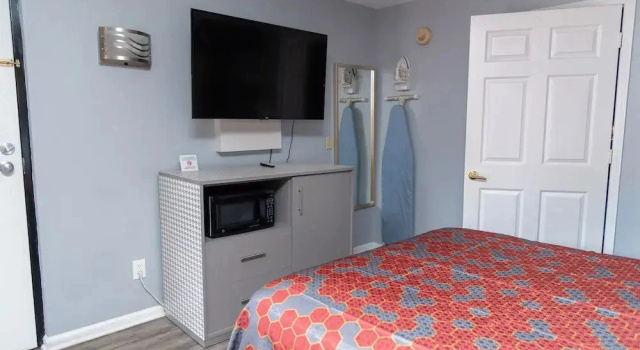 Номер Economy Columbus Inn and Suites