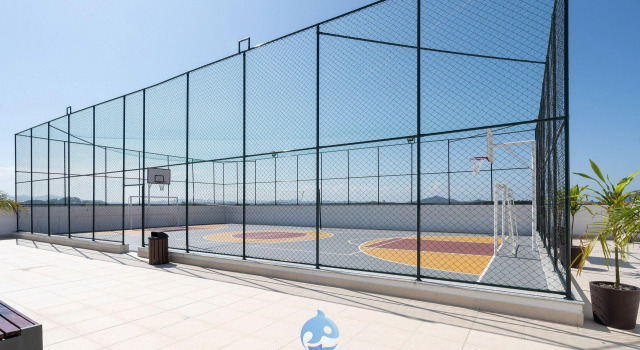 Aptos a 150 M DA PRAIA com SACADA, WI-FI, AR CONDICIONADO, COZINHA COMPLETA no condomínio Santorini Confort Club c/ PISCINA, PORTARIA 24h, PLAYGROUND e vaga de GARAGEM