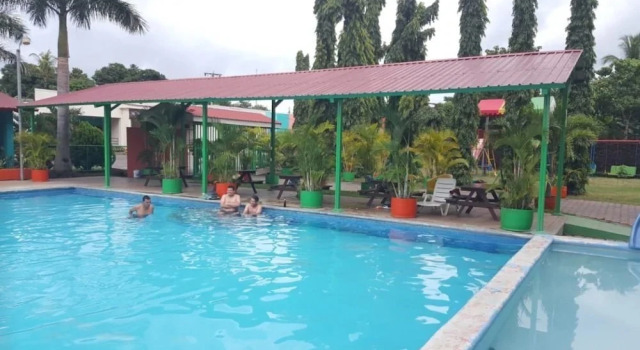 Hotel San Cristobal, Prenota Hotel Hotel a León con piscina, Piscina