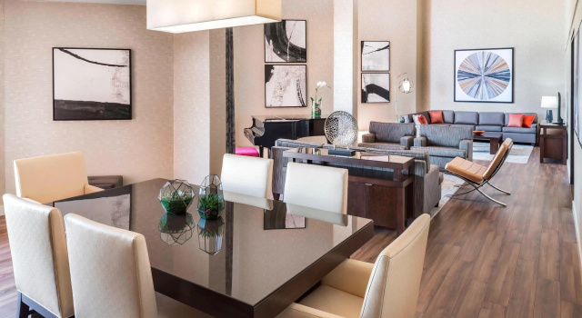 Двухместный люкс Prime Minister c 1 спальней The Westin Toronto Airport
