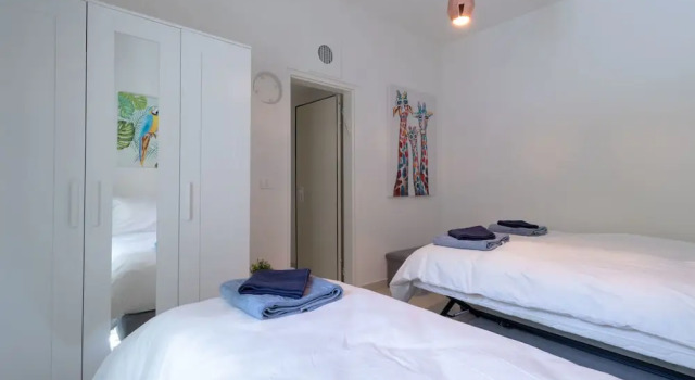 Апартаменты Deluxe Full Option 9 People Central Location