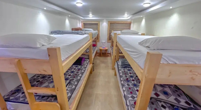 Кровать в общем номере Rozana Retreats Ooty