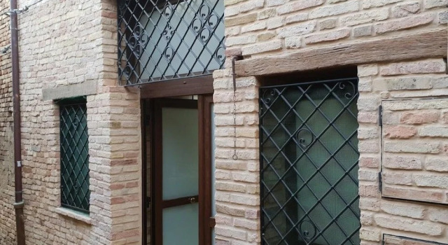 La Cueva, Rezervovat Hotel Civitanova Marche 
