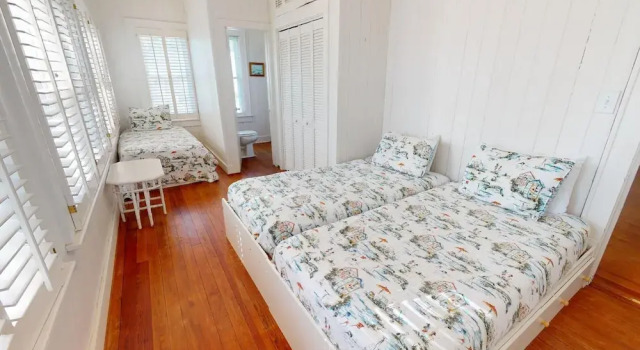 9 Shirley Road by Tybee Vacation Rentals, Prenota Casa vacanze Hotel a Georgia con parcheggio, Parcheggio