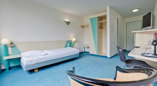Одноместный номер Comfort Hotel Le Village