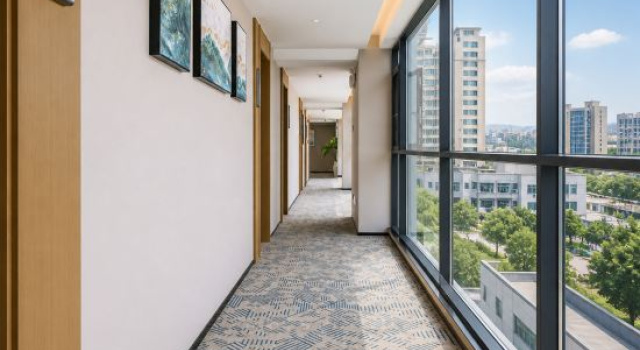 Yuechen Executive Apartment (Chuangwei Innovation Valley, Yingshishi Metro Station), Book Lejlighed Hoteller i Guangdong med parkering, Parkering