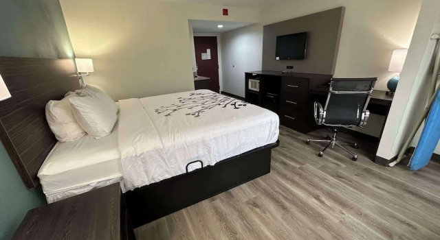 Номер Business Sleep Inn & Suites Pineville - Alexandria