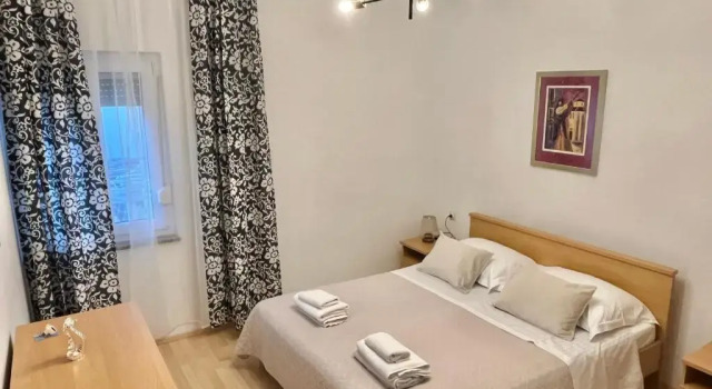 Angelas Apartments
