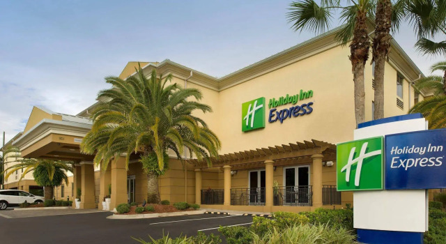 Holiday Inn Express Jacksonville Beach by IHG, Забронировать Отель Джексонвилл-Бич Jacksonville Coast