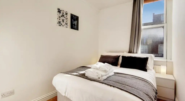 WelcomeStay Tooting Broadway 3 Bedroom Apartment, Varaa Huoneisto Asunnot kohteessa Merseyside, Huoneisto