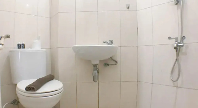 Wonderful 1Br Without Livingroom At Pavilion Permata Apartment, Prenota Appartamento Appartamenti a East Java, Appartamento