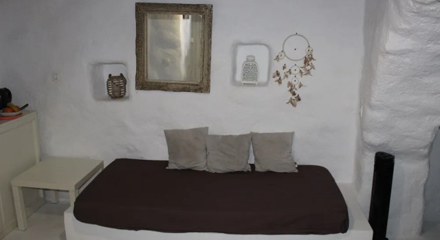 Artemis Cottage Room 1