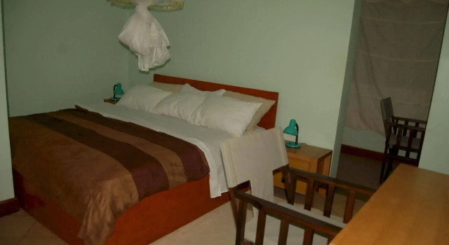 Ngorongoro Villa & Restaurant, Rezervovat Vila Hotely v Arusha s parkováním, Parkování