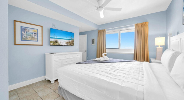 Emerald Beach 1928, Rezerwuj Apartament Hotele w Panhandle Florida z basenem, Basen