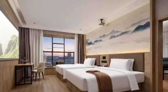 Люкс HEBE Xiyin Hotel (Loudi South Station New Municipal Government)