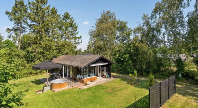 "Nahele" - 210m from the sea in Lolland, Falster and Mon, Boek Hotel Idestrup Falster