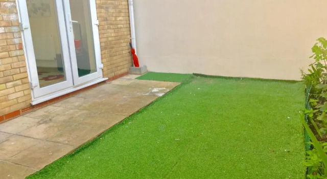 Апартаменты с 4 комнатами London 4 Bedrooms 3 Bathrooms with Garden House