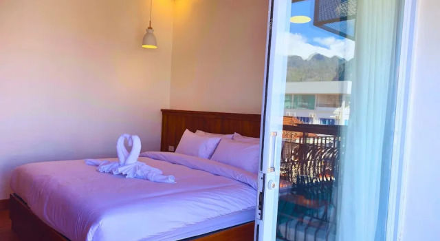 Oudomsin Vang Vieng Hotel, Buchen Sie Hotel Hotels in Provinz Vientiane mit Pool, Schwimmbad