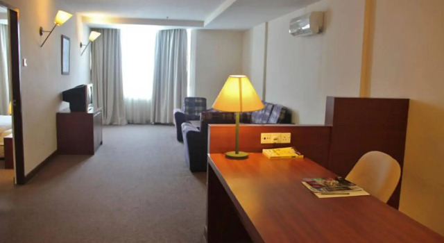 The Krystal Suites Penang, Prenota Hotel Bayan Lepas 