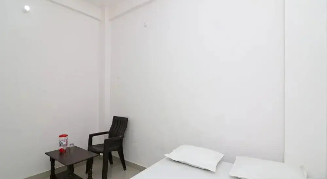 Kumbh Prayag Guest House by OYO Rooms