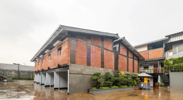 Hotel Karasak Santun by OYO Rooms