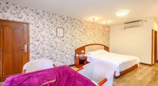 Fengxiangyuan Holiday Hotel, Book Hotel Shapingba Chongqing