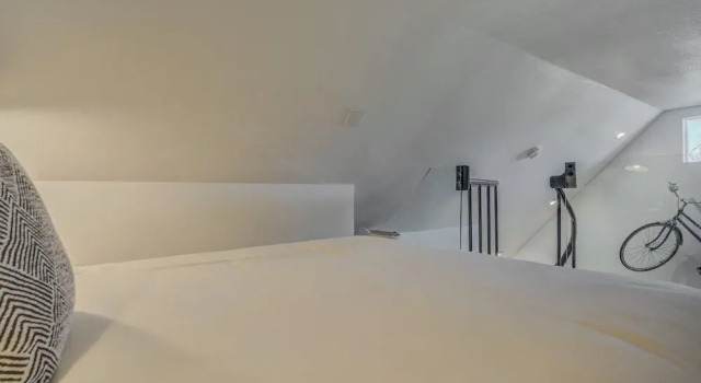 1BR Downtown Balcony-perfectwalk to Restaurants, Book Hotel 4-stjernede hoteller i Columbia, 4*